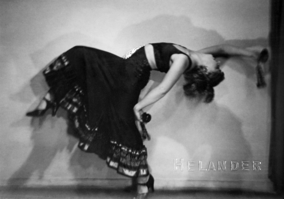 Studio Helander: Dance artist Martta Bröyer in Helsinki in 1933. Photo: Otava / Press Photo Archive JOKA / Finnish Heritage Agency